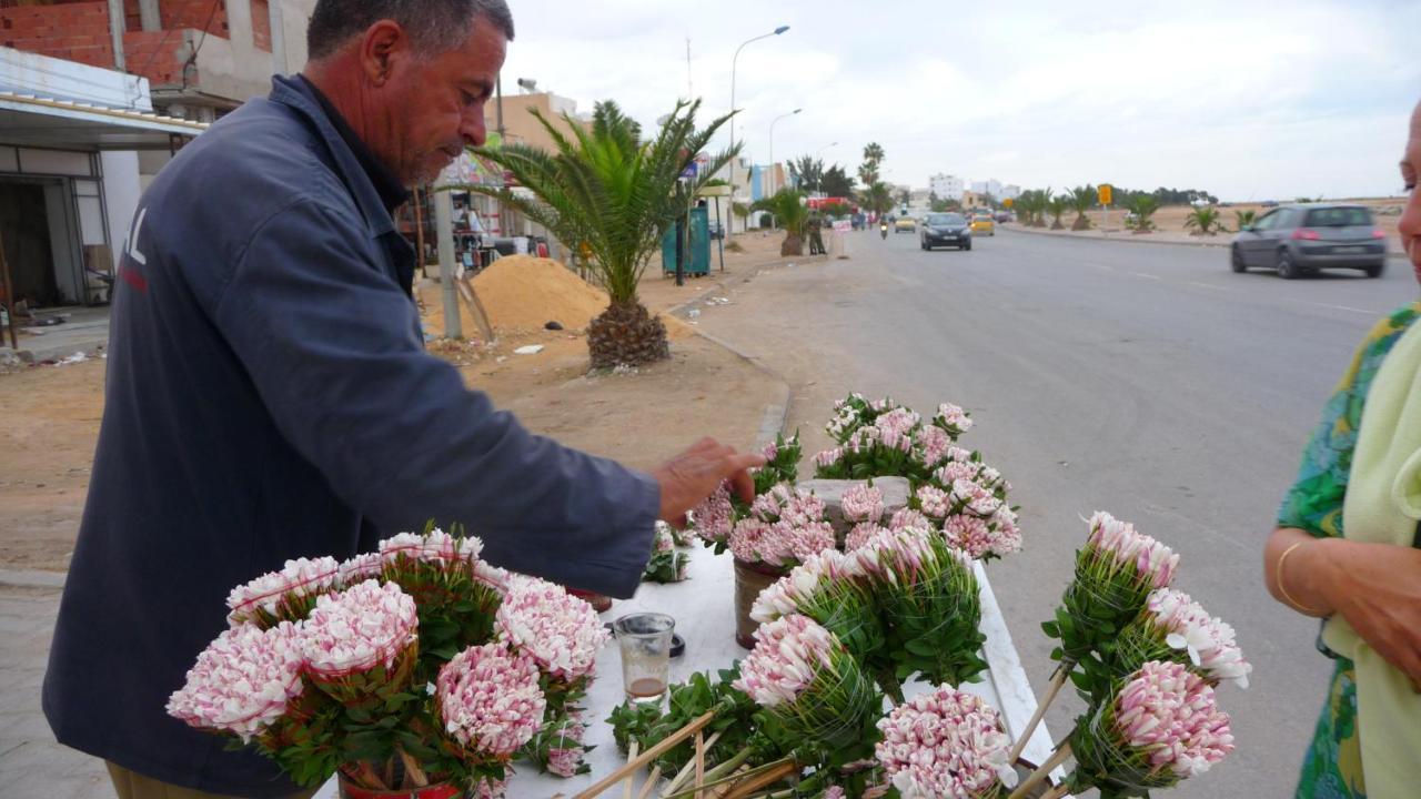 Maison D'Hotes Dar Salma Sfax Bagian luar foto