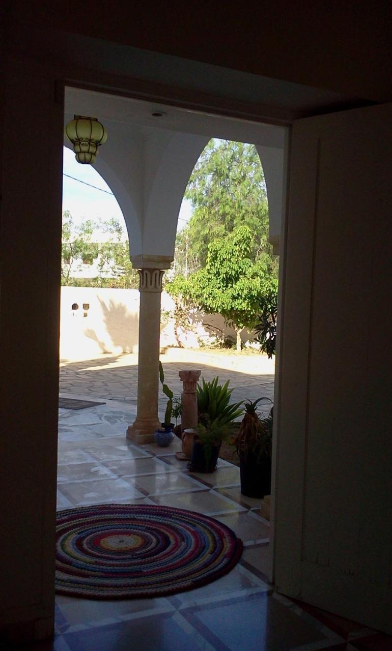 Maison D'Hotes Dar Salma Sfax Bagian luar foto